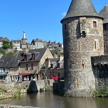 Le Relais Medieval * Fougères