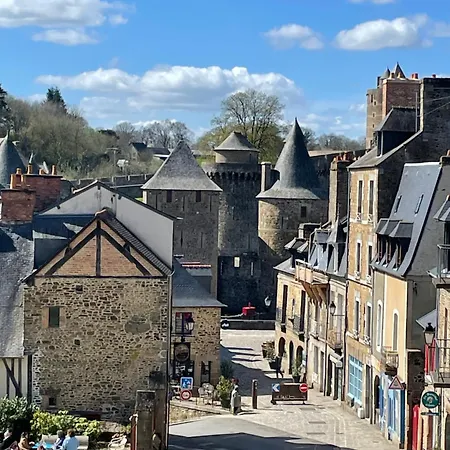 Le Relais Medieval * Fougères